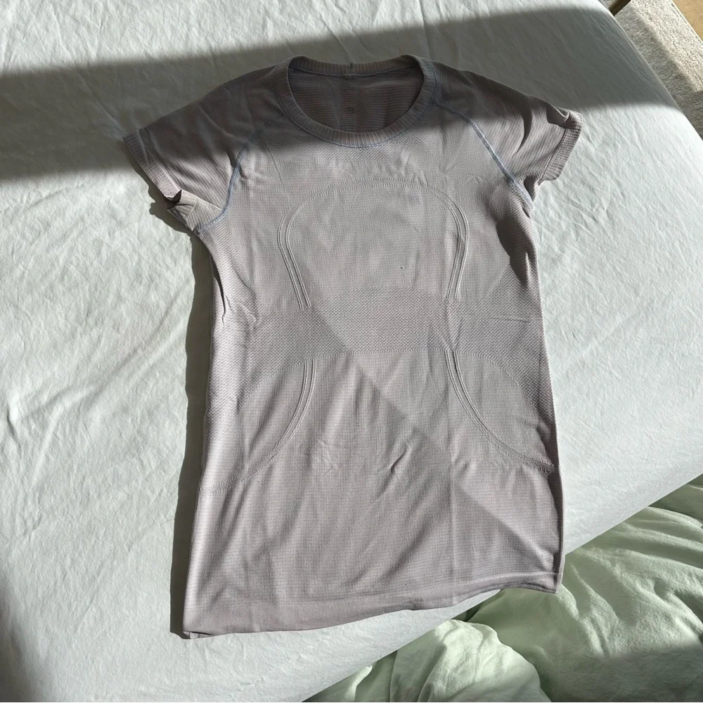 Lululemon swiftly tech short sleeve - Picture 1 of 6